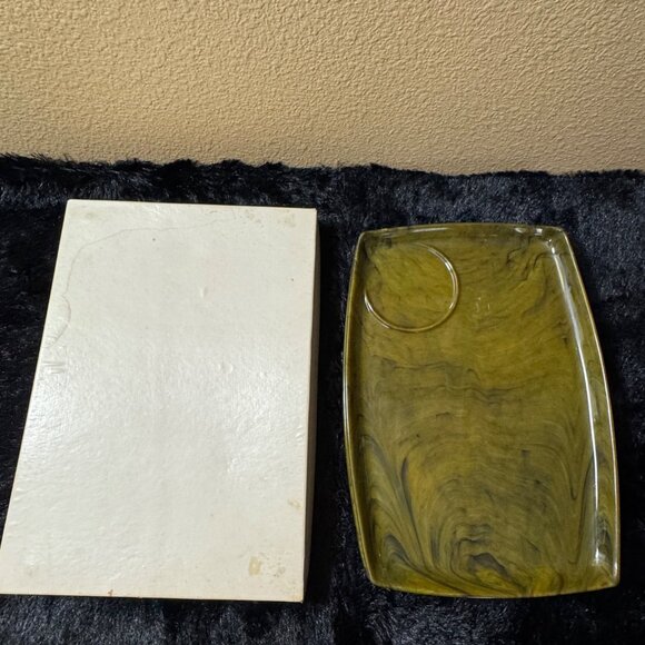 Set Of 4 Vintage Mid-Century Olive Green Swirled Lucite Snack Trays - Picture 1 of 5